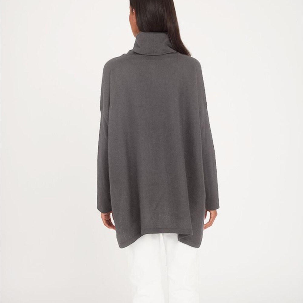 Cuyana Gray Turtleneck Sweater